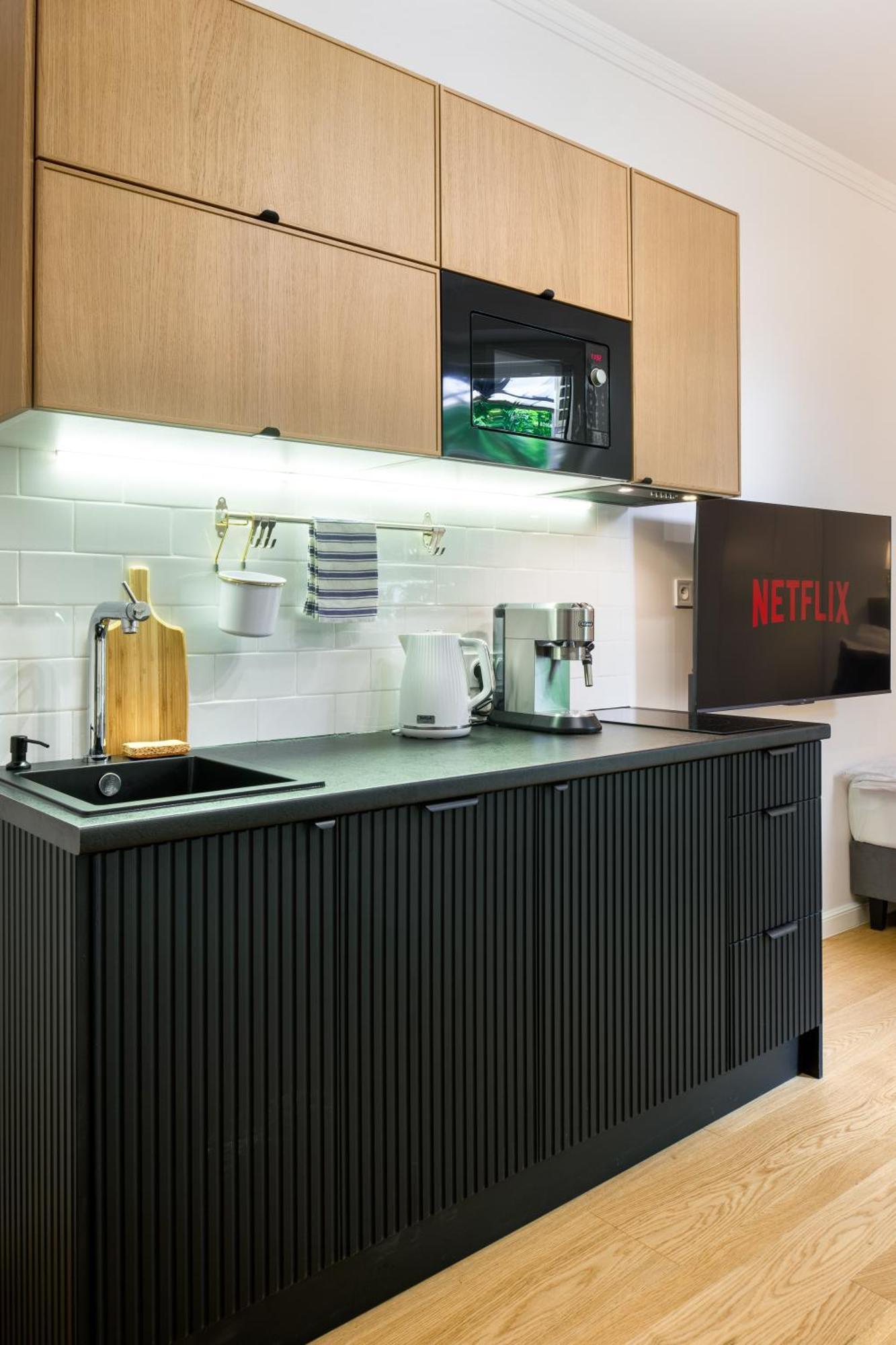 Discover Krakow Apartments - Lubomirskiego St - Classic & Modern - Near Main Station, Netflix And Ac Exterior photo