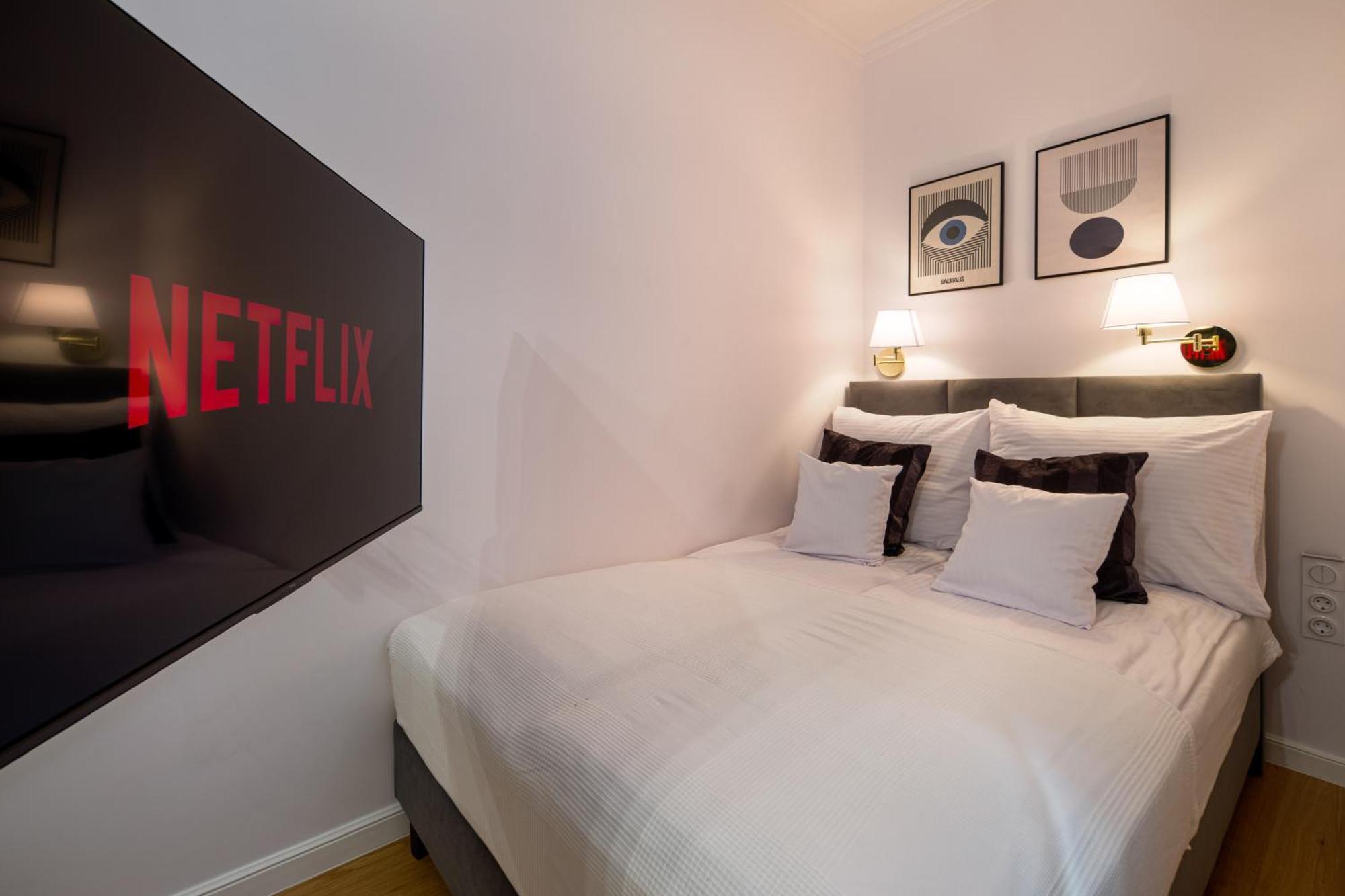 Discover Krakow Apartments - Lubomirskiego St - Classic & Modern - Near Main Station, Netflix And Ac Exterior photo