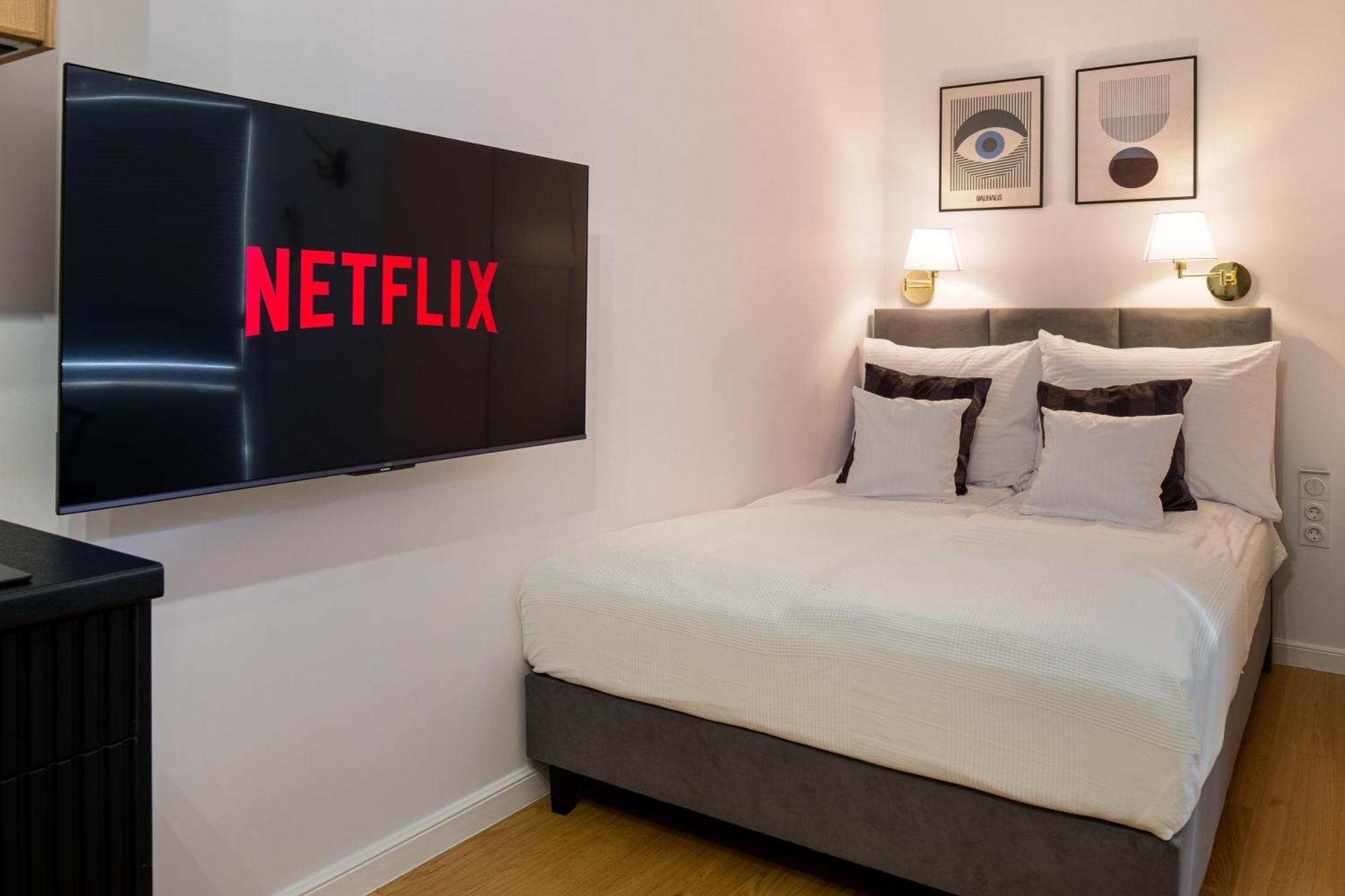 Discover Krakow Apartments - Lubomirskiego St - Classic & Modern - Near Main Station, Netflix And Ac Exterior photo